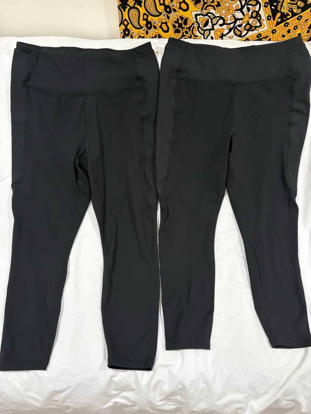 2 Pairs Reebok Calf Length Athletic Black Leggings w/Pockets Soze XL
